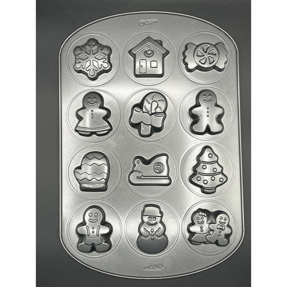 Wilton Holiday Christmas Cookie Pan 12 Gingerbread Snowman Non-Stick Metal